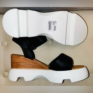 Brand new catos Black Platform Wedge Sandals with White Lug Sole 9